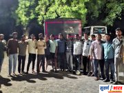 आयशर ट्रक मध्ये अवैधपणे घेऊन जाणाऱ्या १० जनावरांना केले मुक्त वरोरा पोलिसांची मोठी कारवाई बजरंग दलाच्या सतर्कतेने गोवंश तस्करीचा प्रयत्न फसला ५ लाखाचा मुद्देमाल जप्त